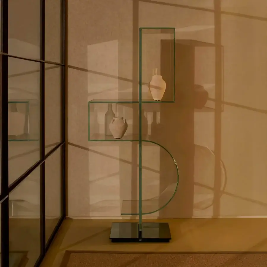 Distinguished Glas Italia Ollie Totem bookcase with pale green tinted extralight glass shelves and glossy mirrored back