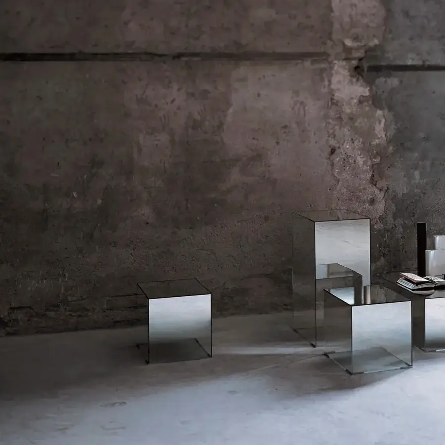 Elegant Glas Italia Illusion table crafted from beveled crystal glass with graceful degrading mirrored shading