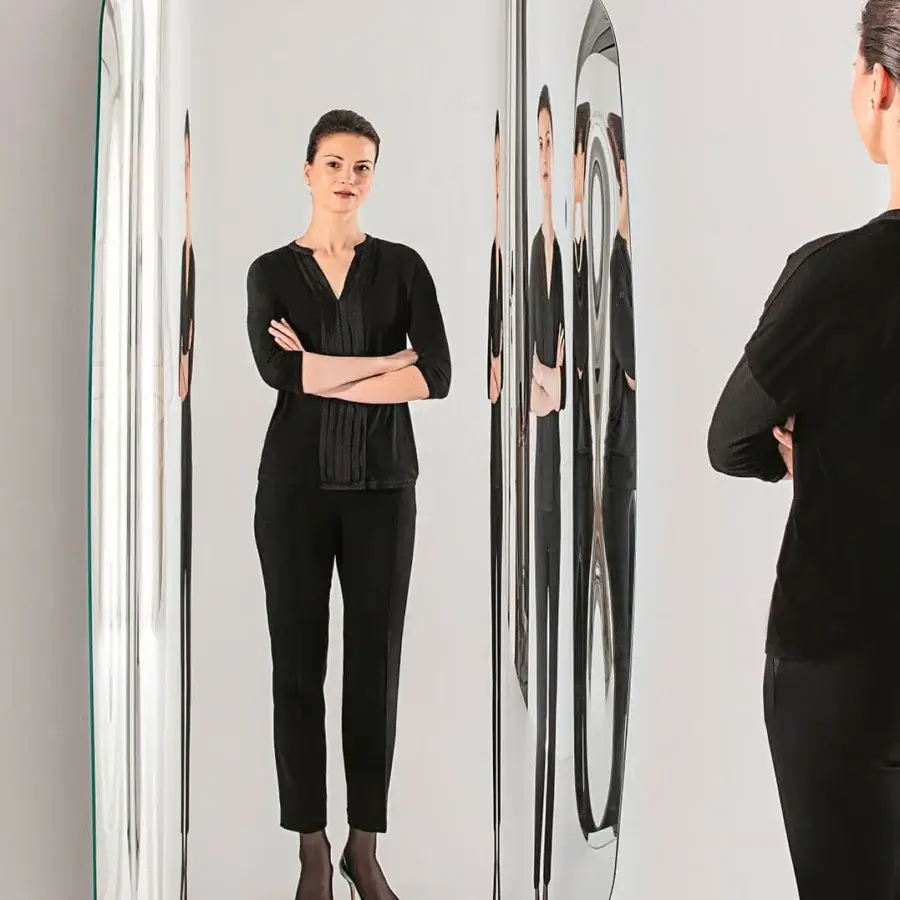 Superior Glas Italia Marlene mirror crafted from extralight glass with silvered high gloss and polished metallic edging