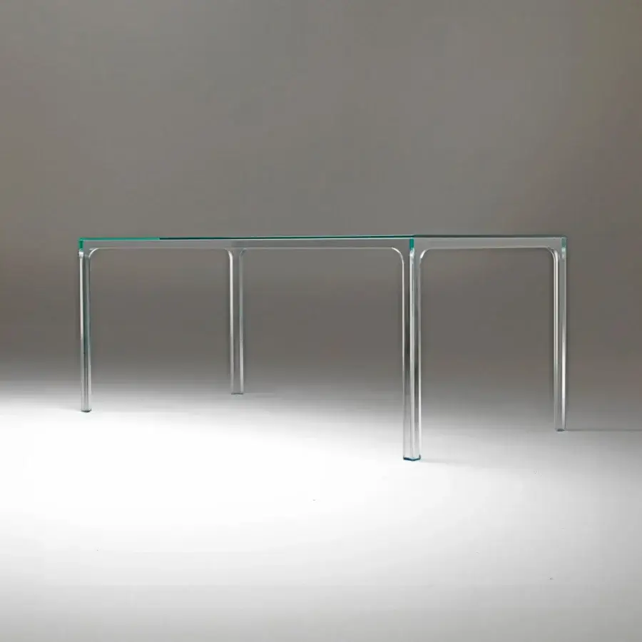 Captivating Glas Italia Oscar table crafted in transparent extralight glass with glossy reflections