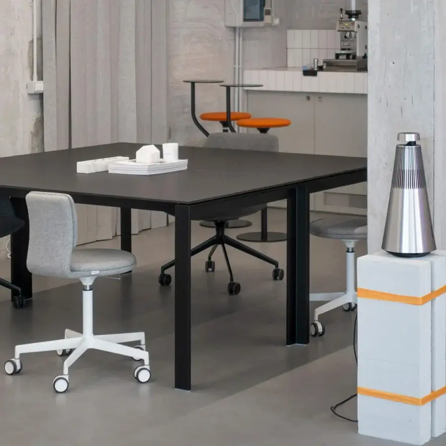 Remarkable Lapalma Apta table crafted in Italy with a thin tabletop and distinct legs in matte dark gray metal