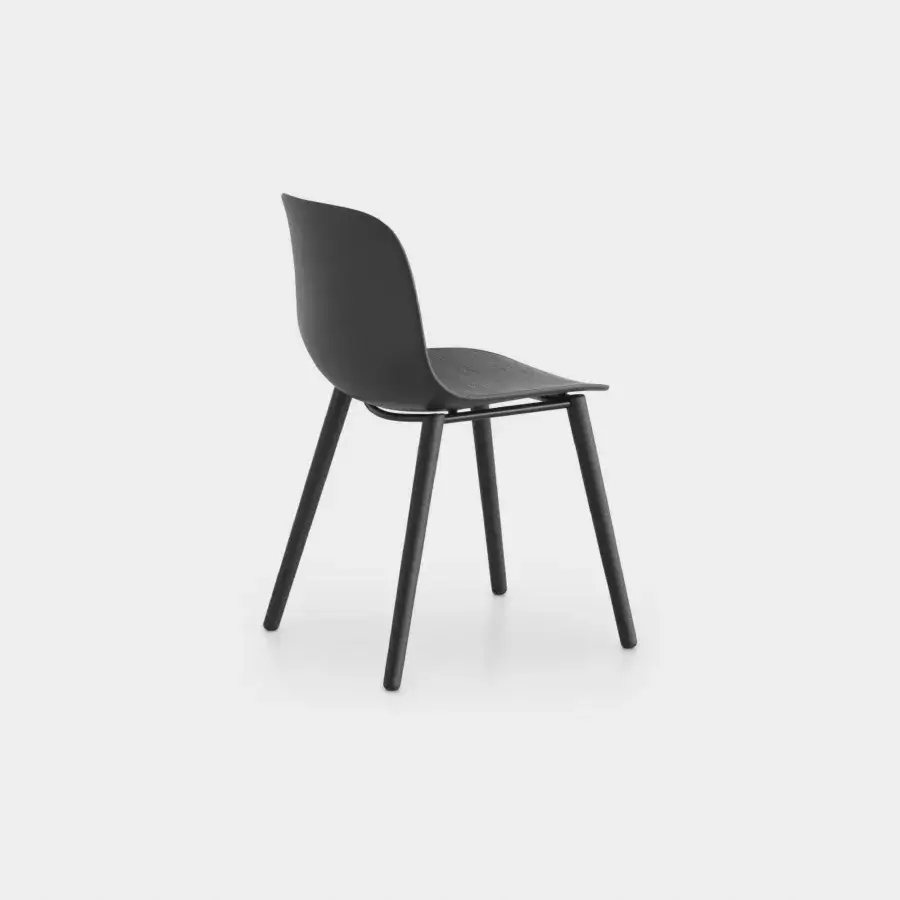 Superior Lapalma Seela chair with aerodynamic form built in dark gray molded plastic and lighter gray satin wood