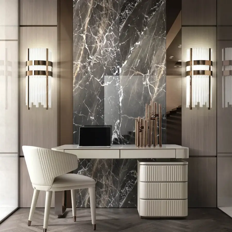 Superior DV Home Collection Elite Round Wall Lamp with gold metal and transparent cannetè glass crafted in a geometric design