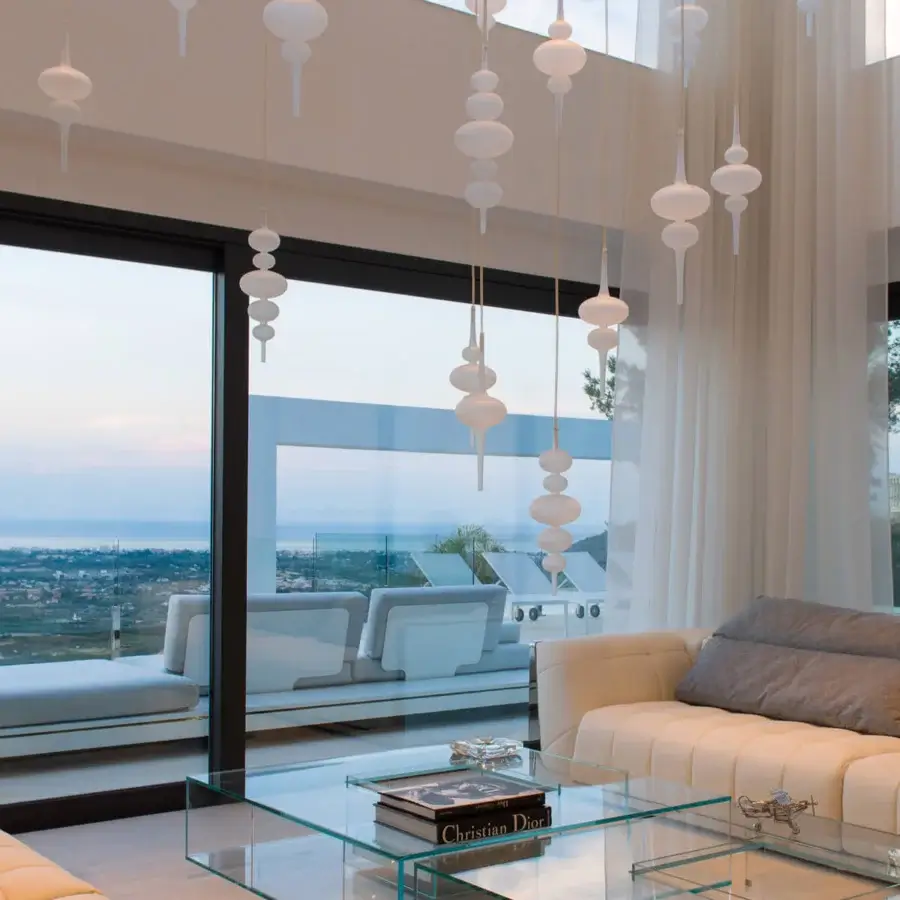 Distinguished melogranoblu Hydra - Alpha suspension lamp built with hand-blown frosted glass diffusers and polished mirror-finish metal