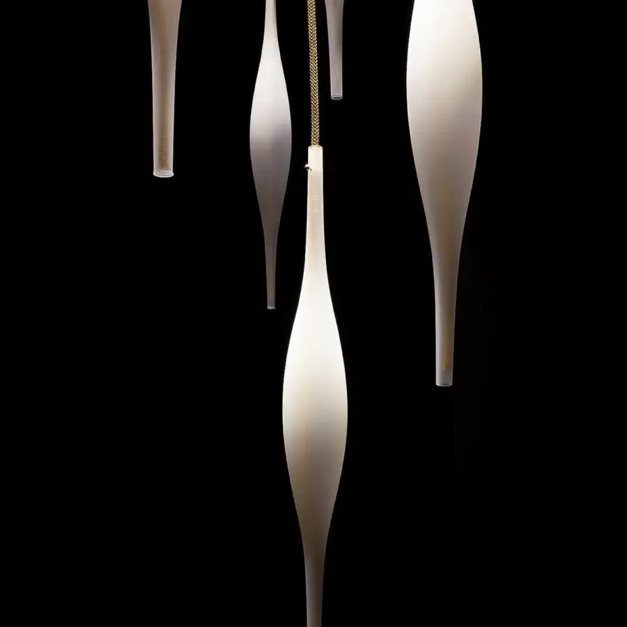 Exceptional melogranoblu Hydra - Delta suspension lamp with hand-blown frosted glass pendants and mirror-finish metal ceiling light