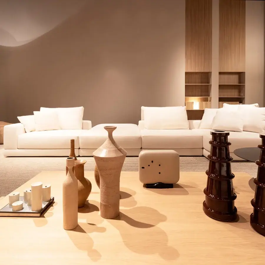 Exceptional Verzelloni Lands sectional with bright white textile upholstery and smooth matte finish