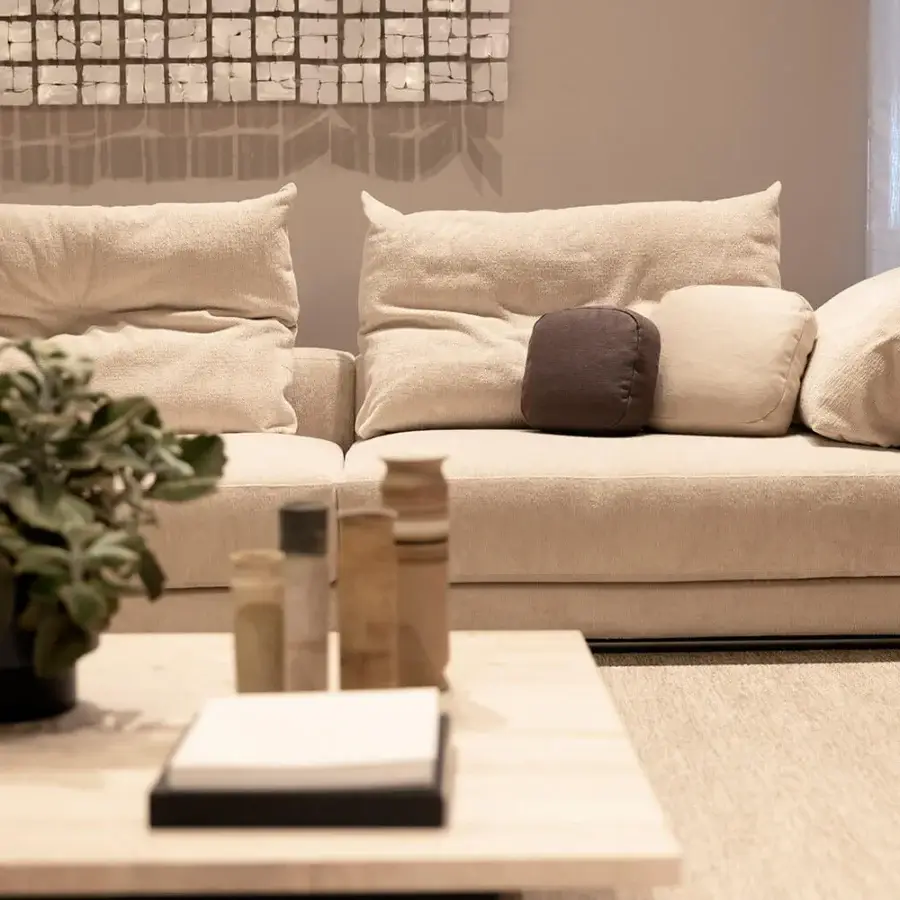 Superior Verzelloni Tivoli coffee table crafted in solid oak wood with White Oil finish displaying warm beige tones