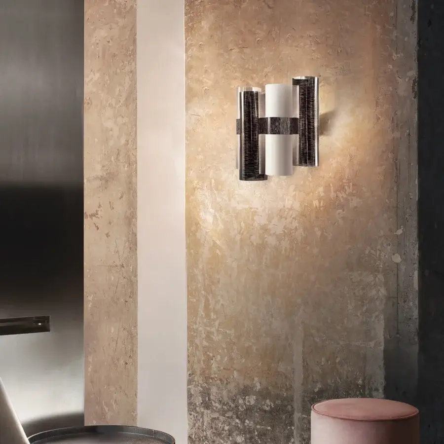 Innovative Slamp La Lollo wall lamp with woven texture crafted in Lentiflex® and Opalflex® technopolymers with a gradient finish