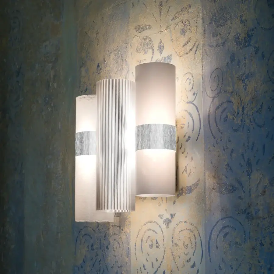 Distinguished Slamp La Lollo wall lamp with a ribbed cylindrical form crafted in Lentiflex® and Opalflex® with a gradient finish