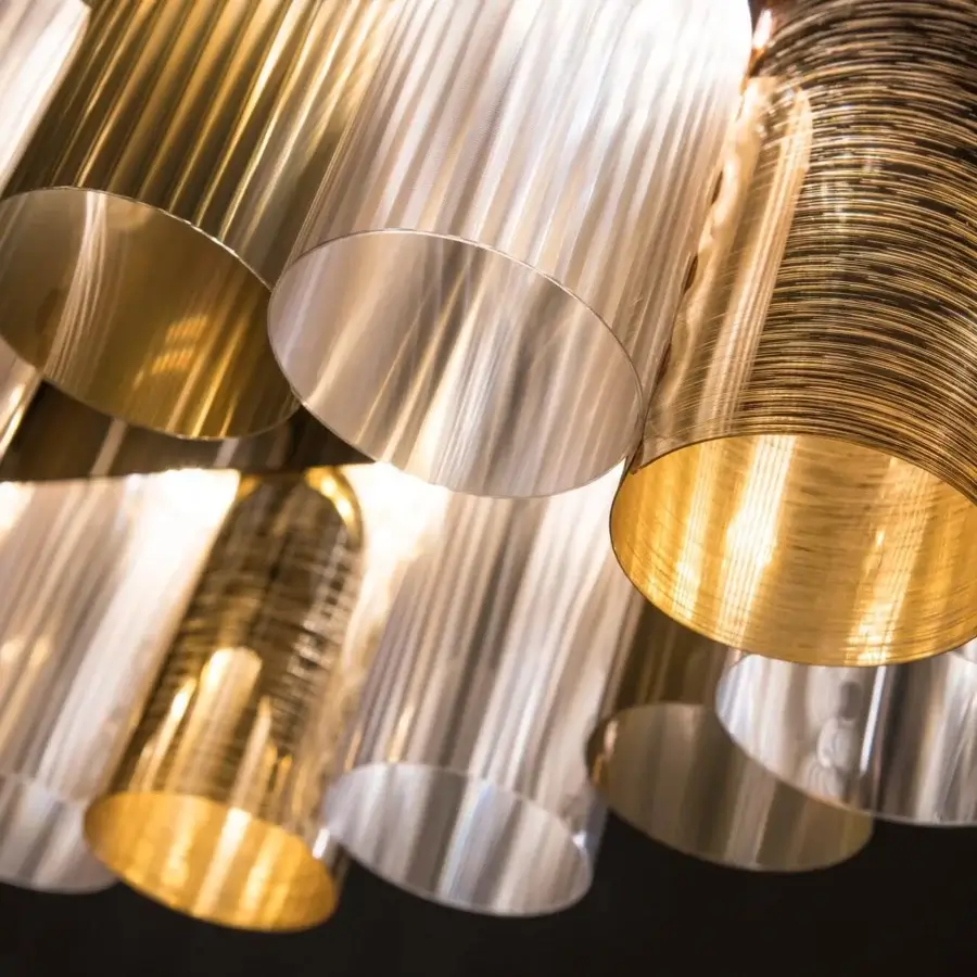 Exceptional Slamp La Lollo Linear suspension lamp built in Lentiflex® with a cold foil Opalflex® finish