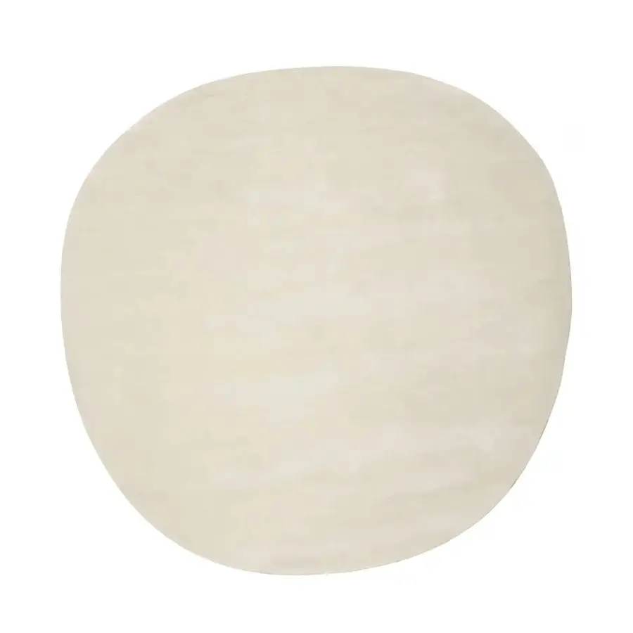 Distinguished Amini Ciclopi-Roccia rug hand-knotted in ‘Neve’ pure organic wool with a meticulously carved, low-profile texture