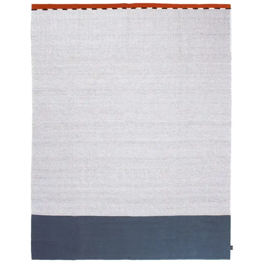 Superior Amini Khilim rug hand-woven in India from pure wool with geometric design and hand-washed clipped carving