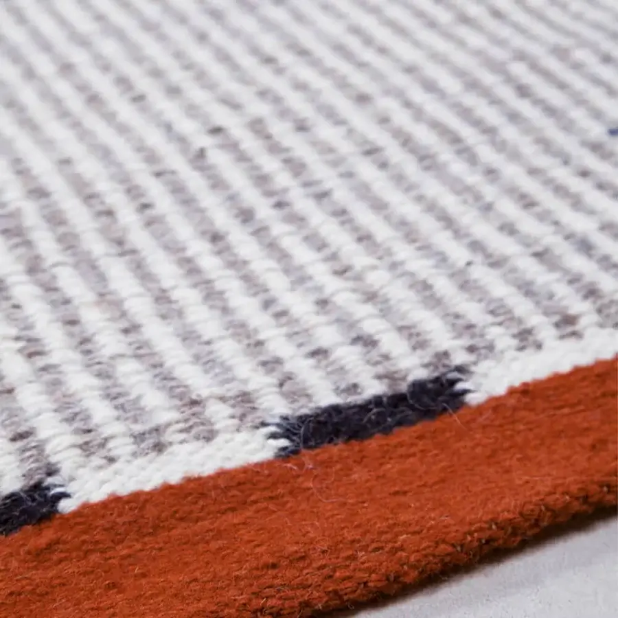 Exceptional Amini Khilim rug hand-woven from pure wool in India with geometric design and hand-washed carved texture