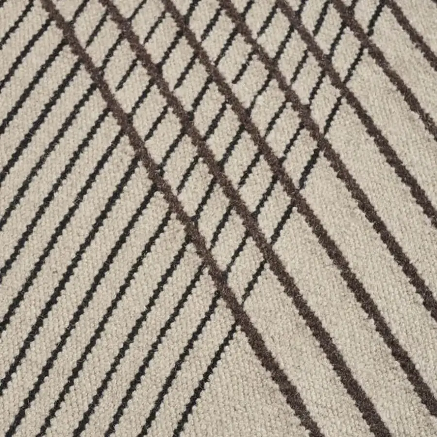 Distinguished Amini RD Grid Kilim rug crafted in India with a captivating hexagonal grid pattern and fine Indian wools