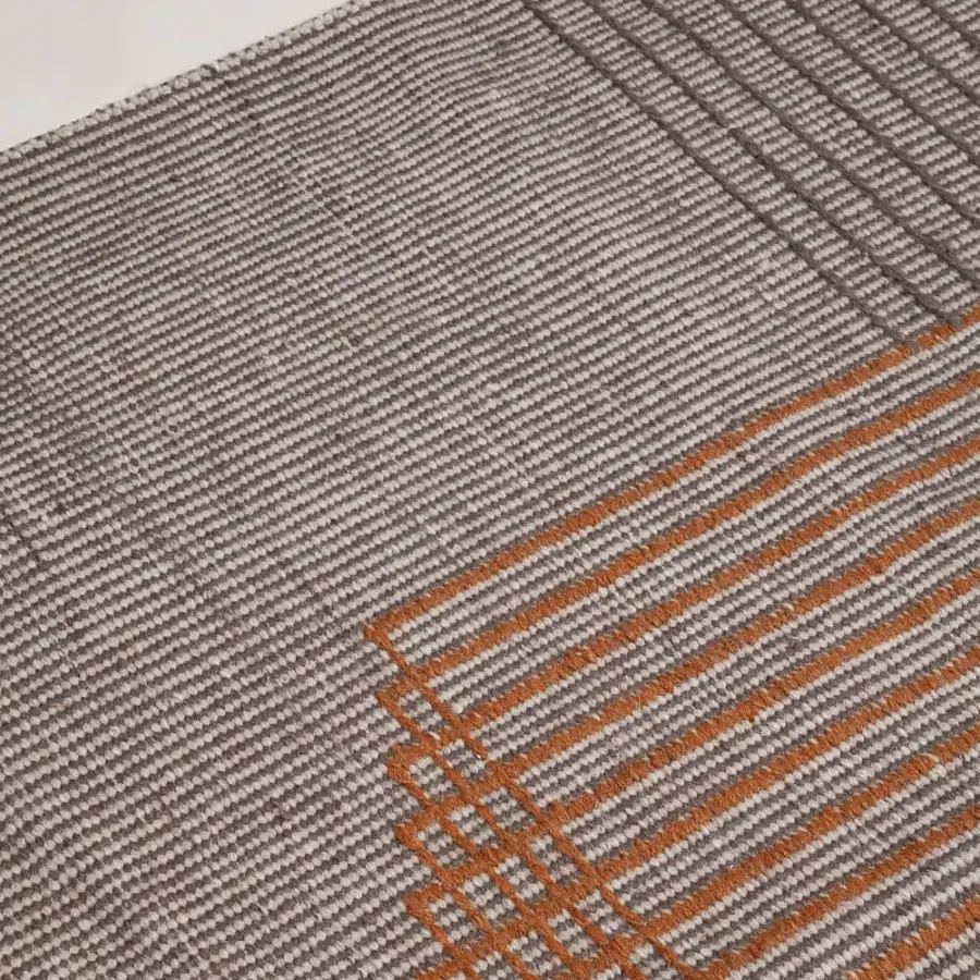 Lavish Amini RD Trace rug hand-woven in New Zealand wool with geometric lines and a carved finish