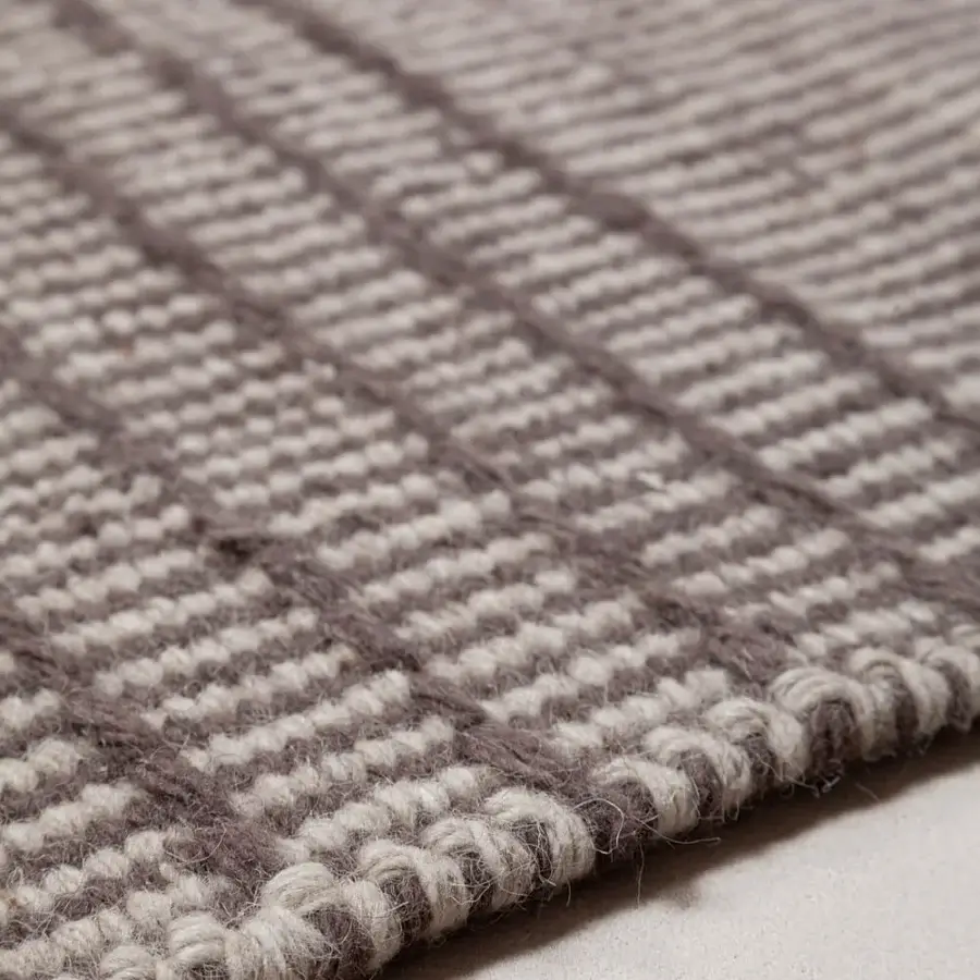 Distinguished Amini RD Trace rug hand-woven in New Zealand wool with a geometric pattern and hand-washed carved finish
