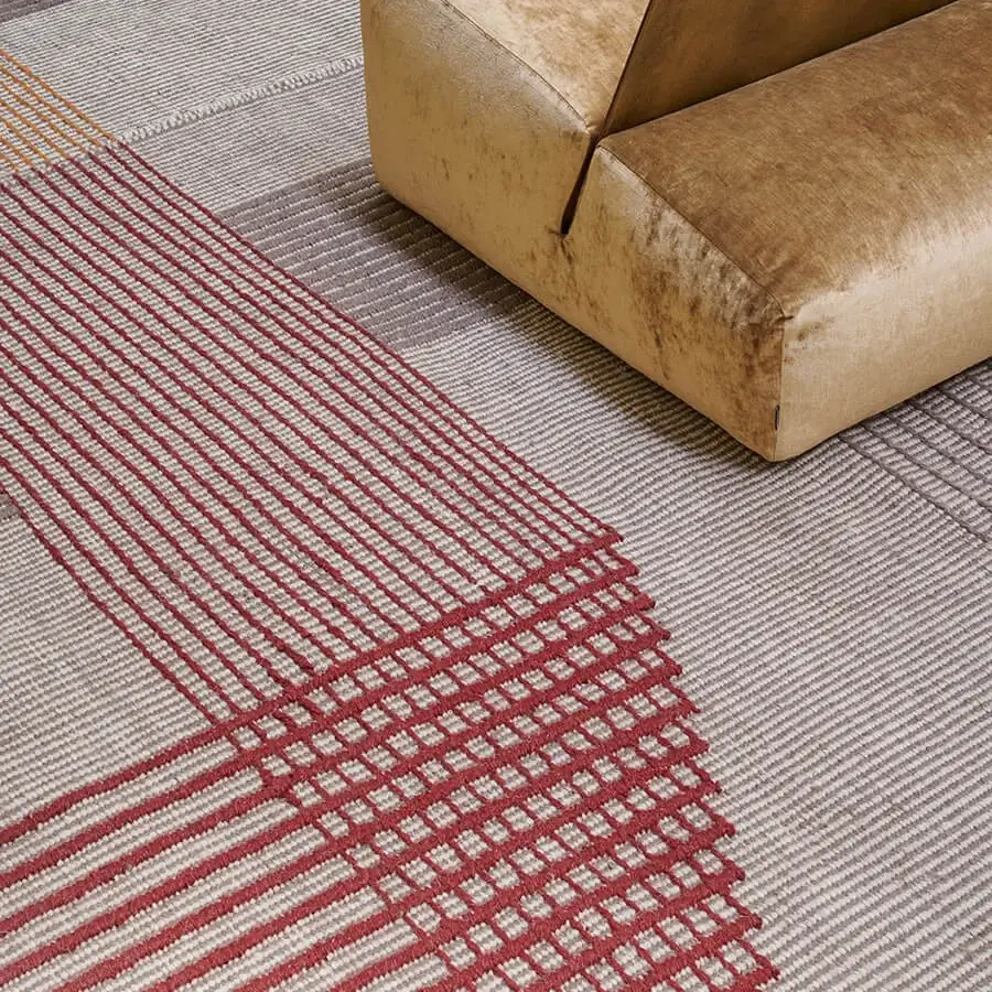 Superior Amini RD Trace rug hand-woven in New Zealand wool with geometric gray and reddish-brown stripes and a hand-washed finish