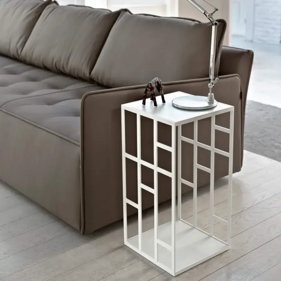 Superior Bontempi Manhattan side table with geometric design crafted in metal and smooth matte white finish