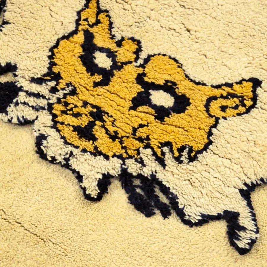 Distinguished Gabetti & Isola Amini Tapileo rug hand-knotted in pure wool with fragmented animal motifs and hand-washed carved finish