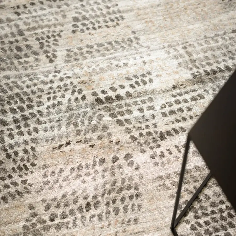 Exceptional Amini Pangea Venus rug crafted in Tibetan wool and bamboo silk with a subtly raised, hand-washed pile