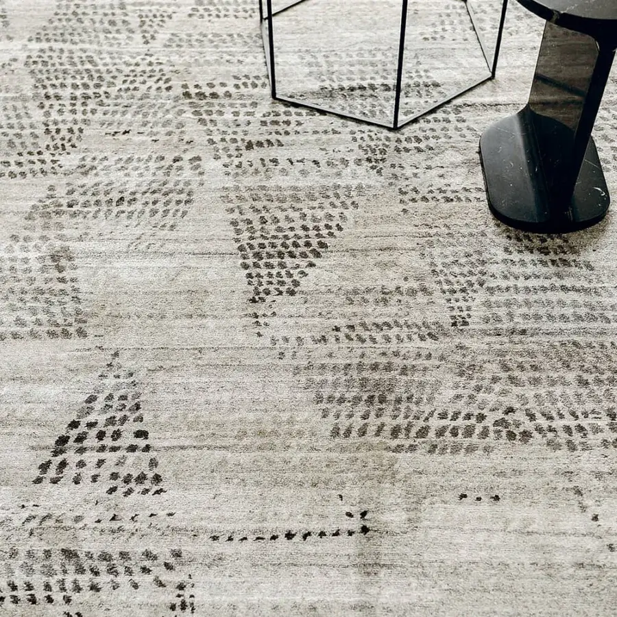 Distinguished Amini Pangea Venus rug hand-knotted with Tibetan wool and bamboo silk in neutral gray tones with a washed finish