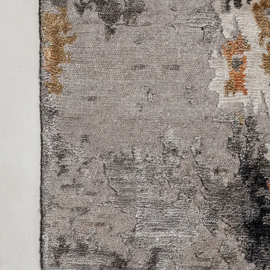 Lavish Amini Pangea Geo rug hand-knotted in wool and bamboo silk with blurred geometric patterns and a hand-washed finish