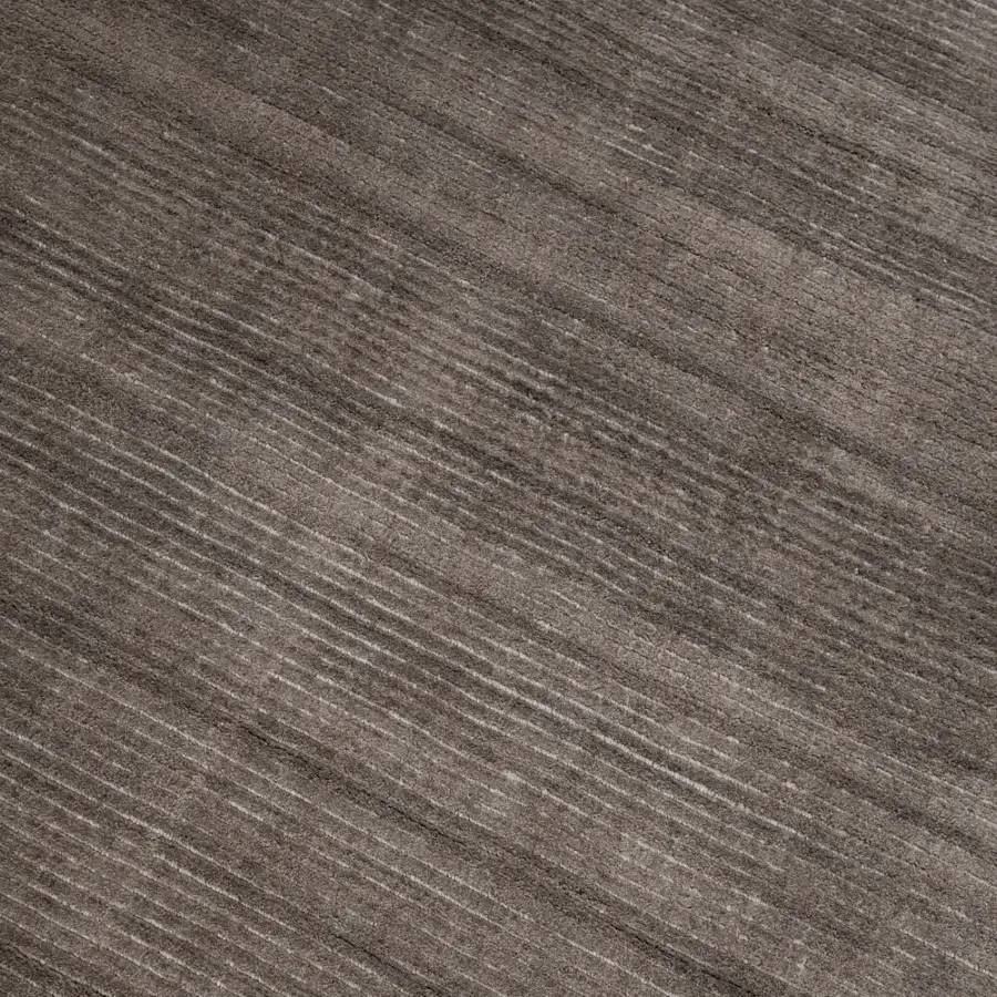 Distinguished Amini Twilight rug hand-loomed in a luxurious blend of Tibetan wool and natural silk with a delicate pile loop and cut finish