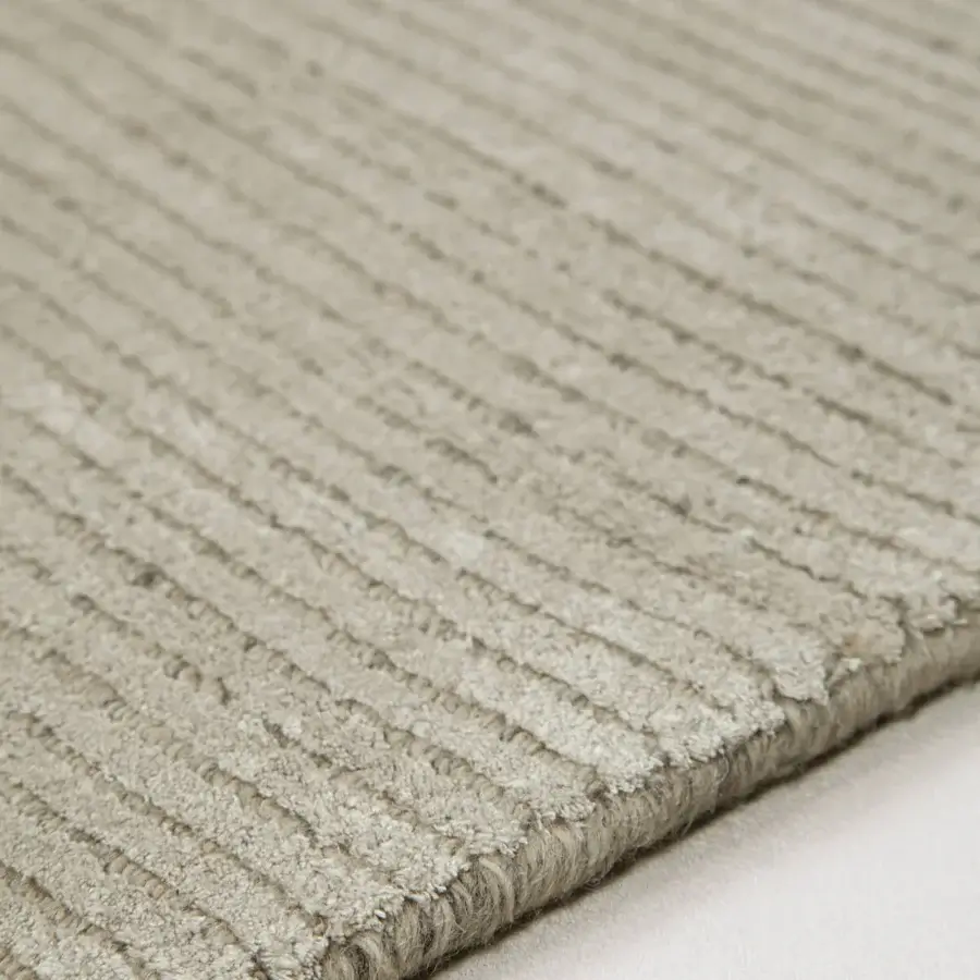 Elegant Amini Twilight rug hand-loomed in Tibetan wool and natural silk with ribbed pile loop and cut finish