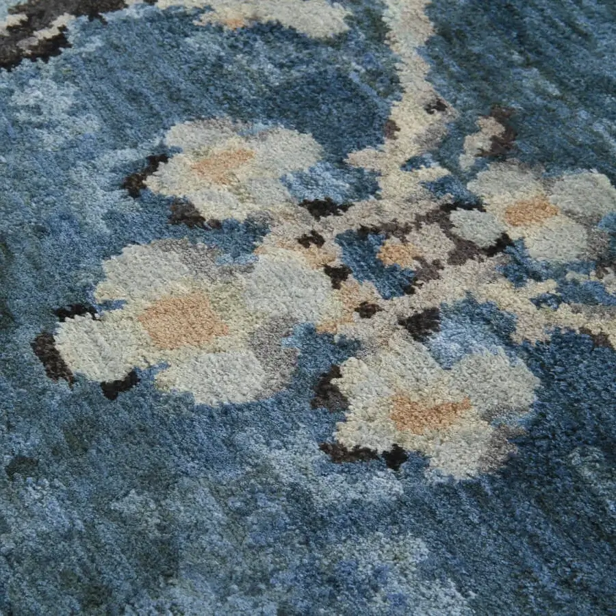 Exceptional Amini Vincent rug crafted from pure silk with flowing curvilinear floral patterns and hand washing