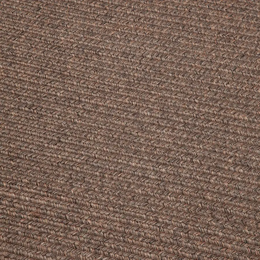 Distinguished Amini Plain rug hand-braided in India with polypropylene, viscose, and polyester blend, exhibiting a textured weave and hand-clipped finish