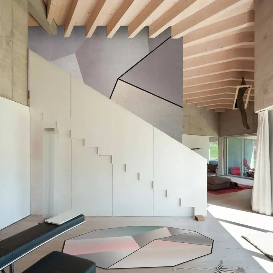 Exceptional Adriani e Rossi Genius wallpaper with overlapping angular shapes in gray, lavender, and peach fiberglass