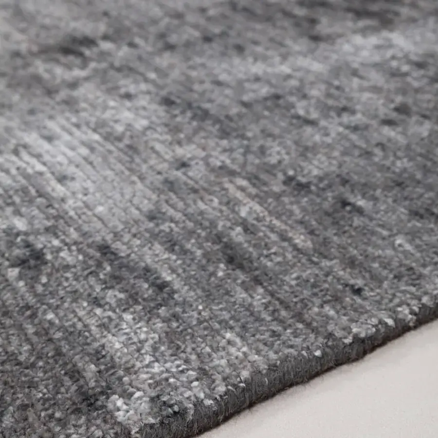 Superior Amini Perla rug hand-knotted with bamboo silk and wool showcasing a gradient gray palette with a hand-washed edge