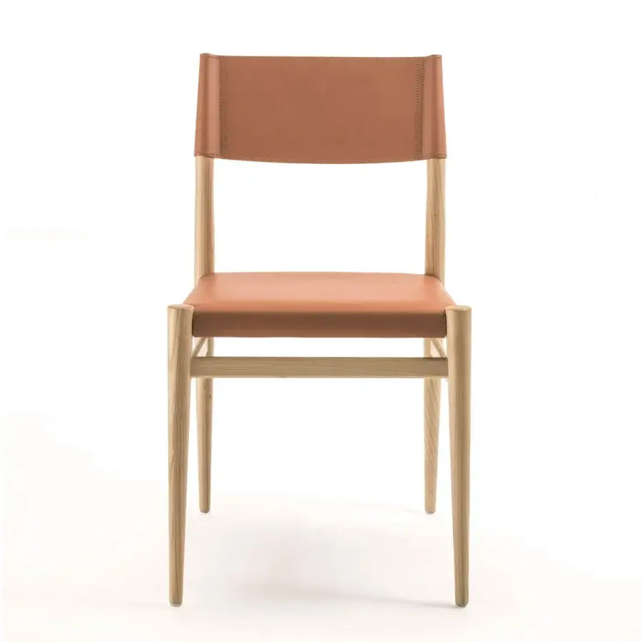 Exceptional Enrico Pellizzoni Ledermann chair crafted with smooth brown leather and satin finished wood frame