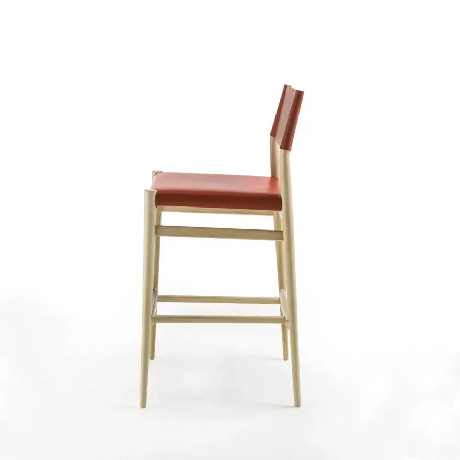 Meticulous Enrico Pellizzoni Ledermann counter stool built with terracotta leather and pale beige wood with a satin finish