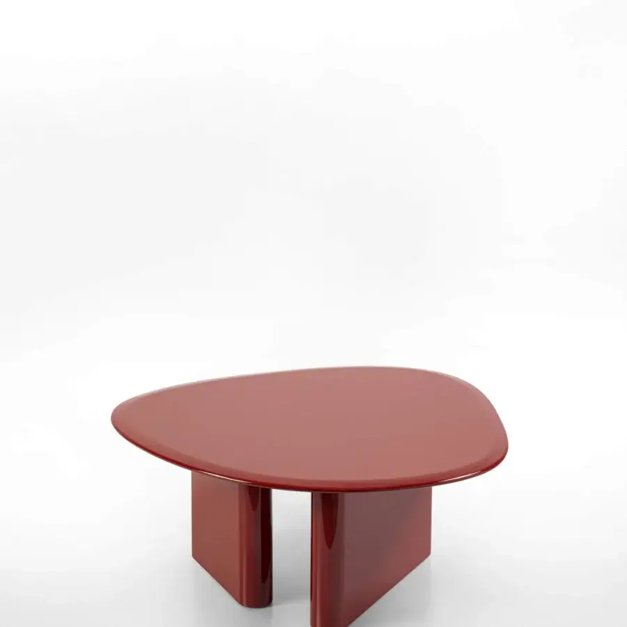Superior Porada Callisto Brillo coffee table crafted in Italy with a deep red “Brillo” lacquer and organically shaped silhouette