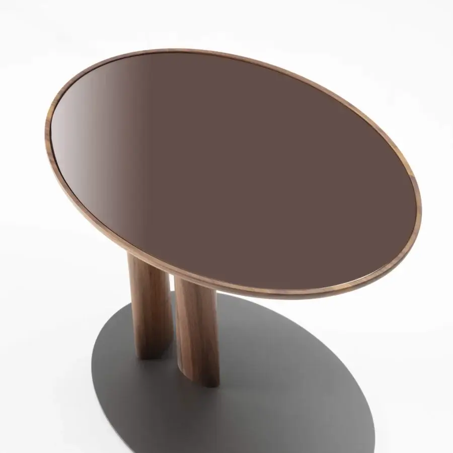 Lavish Porada Côté side table with brownish-red chevron inlaid wood and satin-finish medium-brown legs built with a dark gray base
