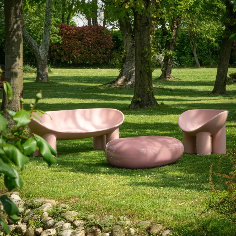 Exceptional Driade Koishi ottoman crafted from painted fiberglass in a muted rose hue with a matte finish