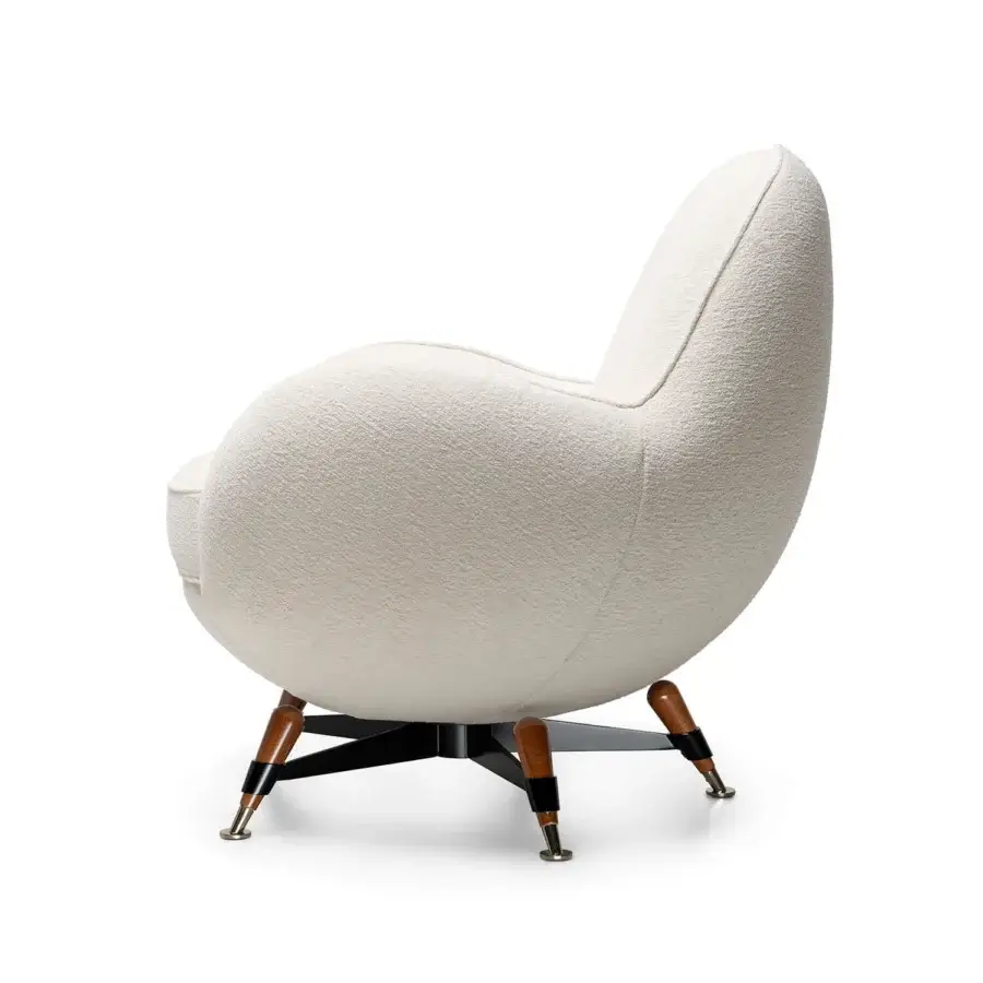Distinctive Visionnaire Mercury lounge chair with off-white textile upholstery and black steel five-spoke star base built with brass-lacquered wood