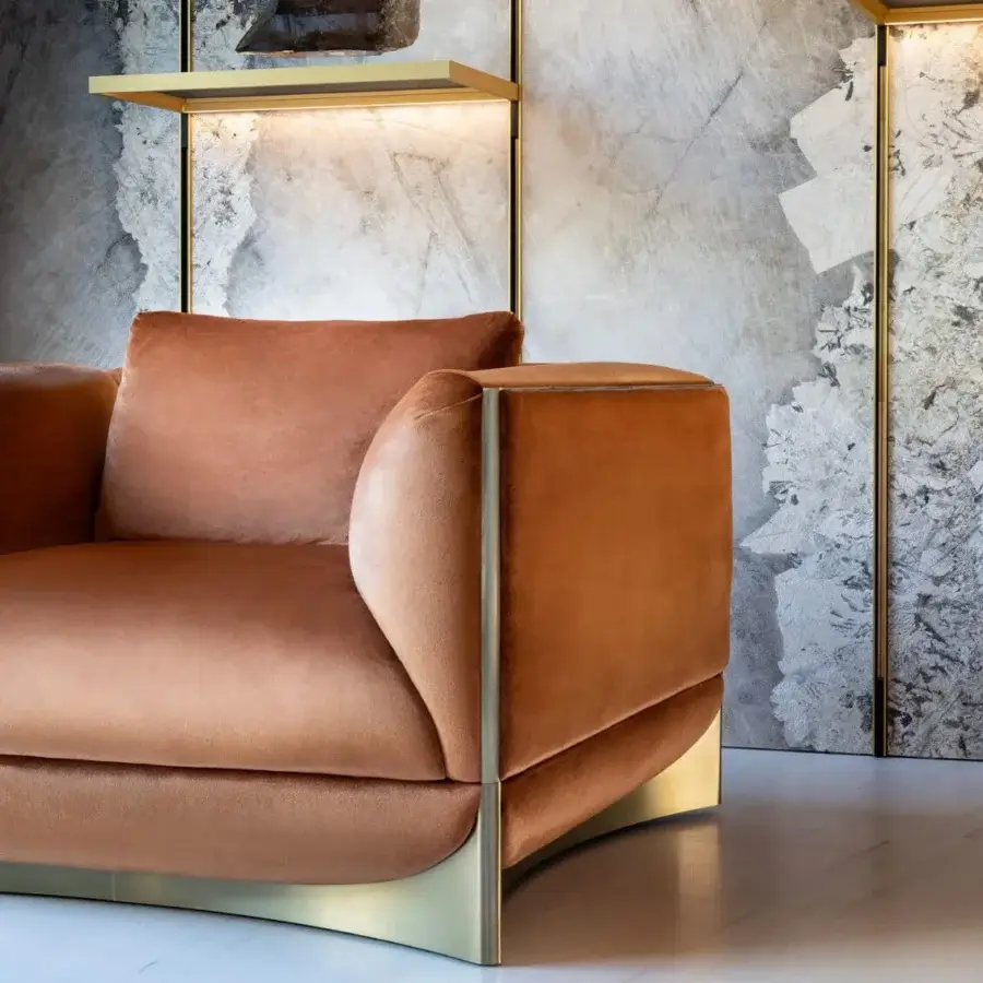 Exclusive Visionnaire Ca’ Foscari lounge chair with reddish-brown leather or fabric and polished golden stainless steel base