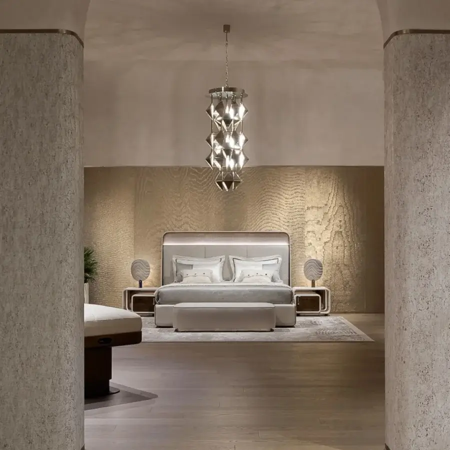 Captivating Visionnaire Sputnik chandelier with tubular steel and cold-deformed rhomboidal diffusers in a glossy silvery tone