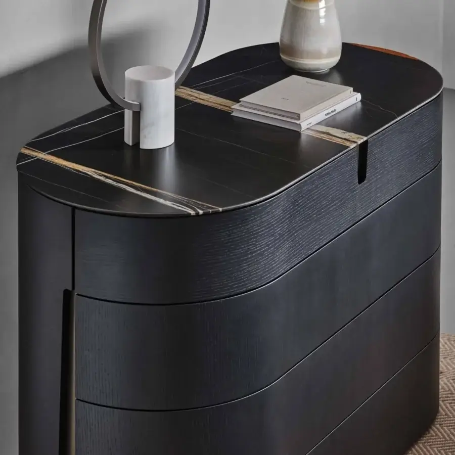 Elegant Porada Tylsa Night dresser crafted with wengé ash wood, exhibiting a sleek handleless design and Titanio interiors