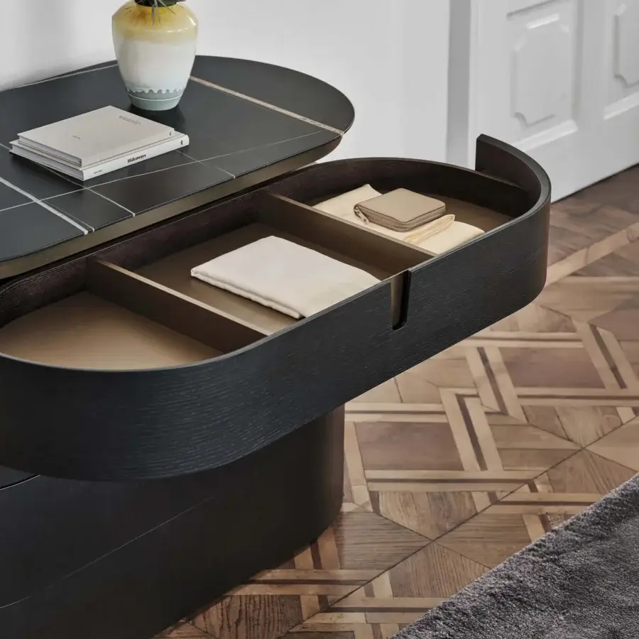 Exceptional Porada Tylsa Night dresser crafted with wengé ash wood and a Bronzoro metal base exhibiting a satin finish