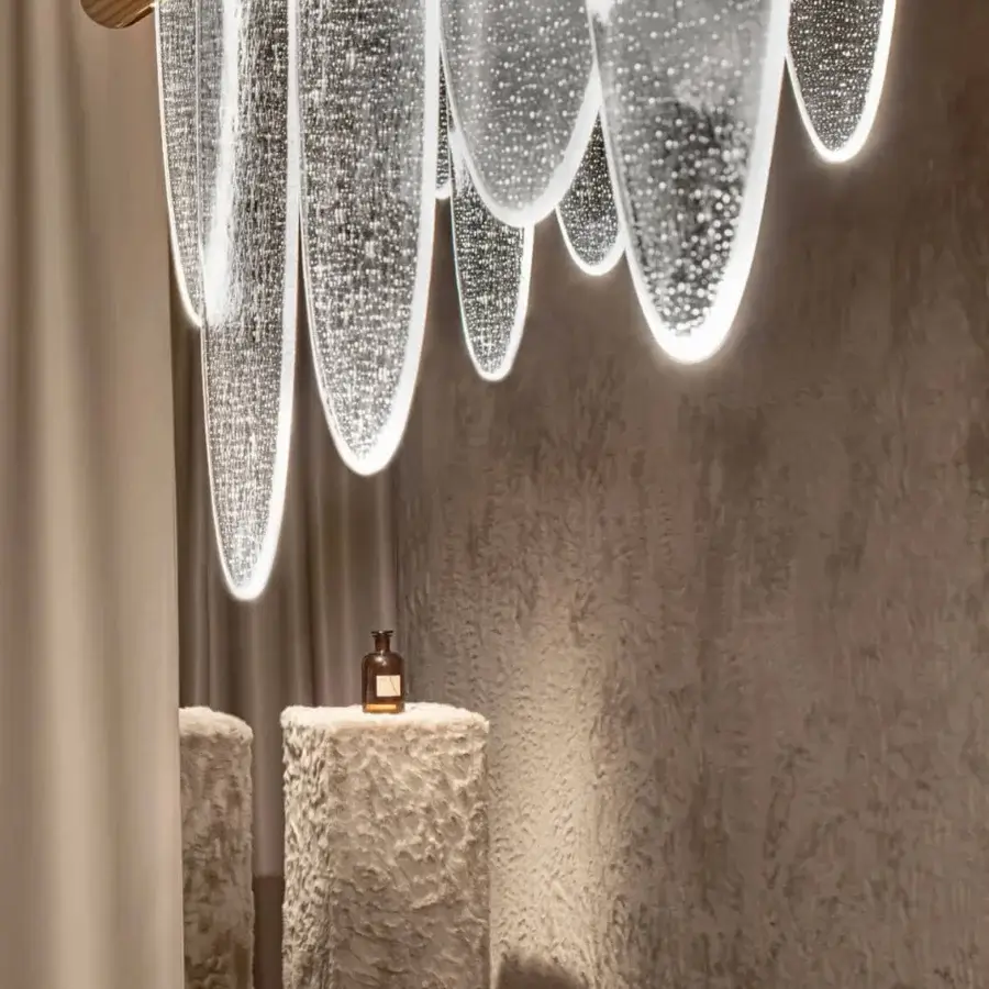 Superior Visionnaire Parade suspension lamp with a steel support and five handcrafted 6mm kiln-cast glass fusion diffusers