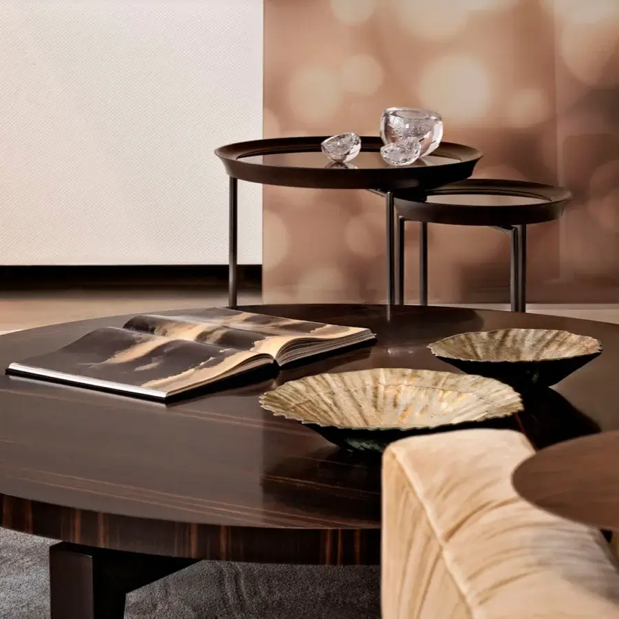 Superior Giorgetti Athene side table with sculpted circular form, polished maple, Pau Ferro insert and glazed bronzed metal legs