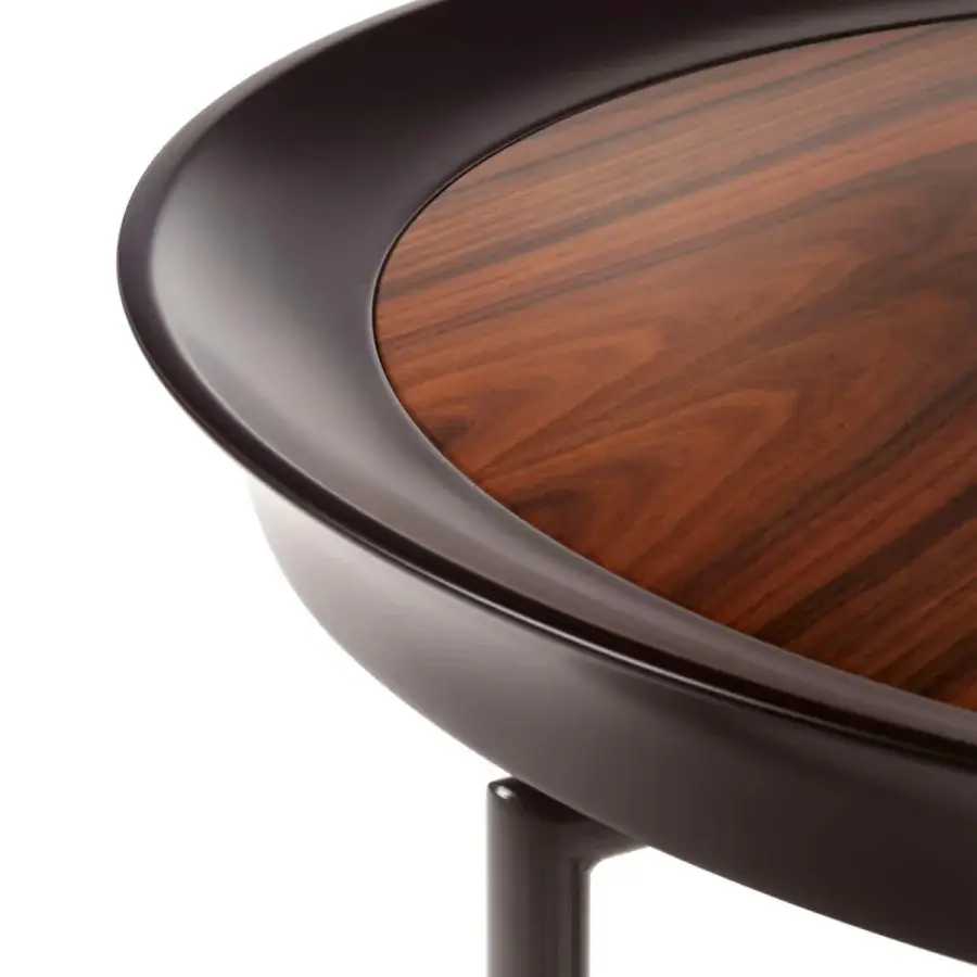 Superior Giorgetti Athene side table with sculpted circular form, polished maple and radiant Pau Ferro insert in glazed bronzed metal