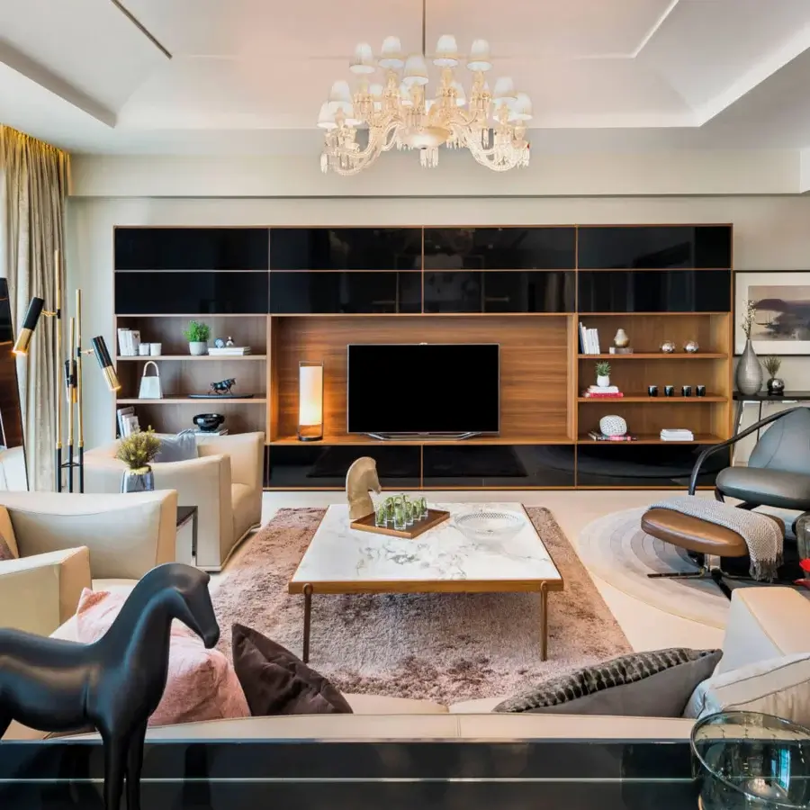 Exceptional Giorgetti Ago coffee table crafted in Canaletto walnut with glossy white marble and subtle gray veining