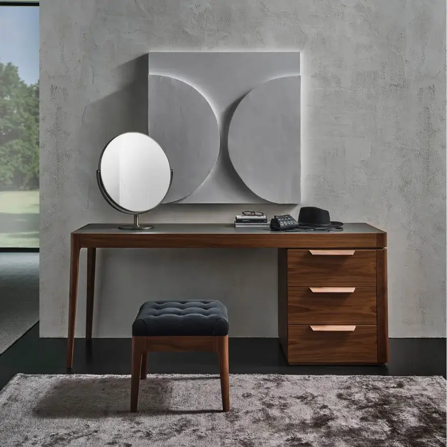 Exceptional Porada Afordite desk crafted with solid Canaletta walnut exhibiting a natural finish and recessed drawer pulls