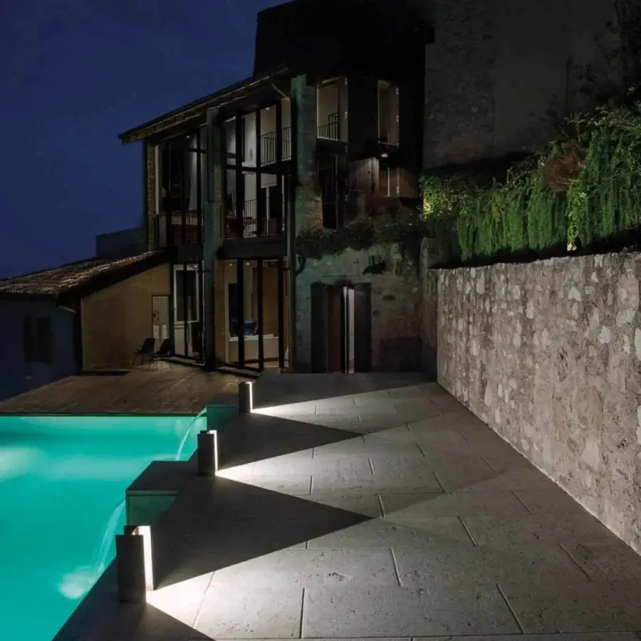 Captivating Nemo Lighting Mais Plus Que Cela Je Ne Peux Pas floor lamp in matte steel with a rectangular shade delivering warm illumination