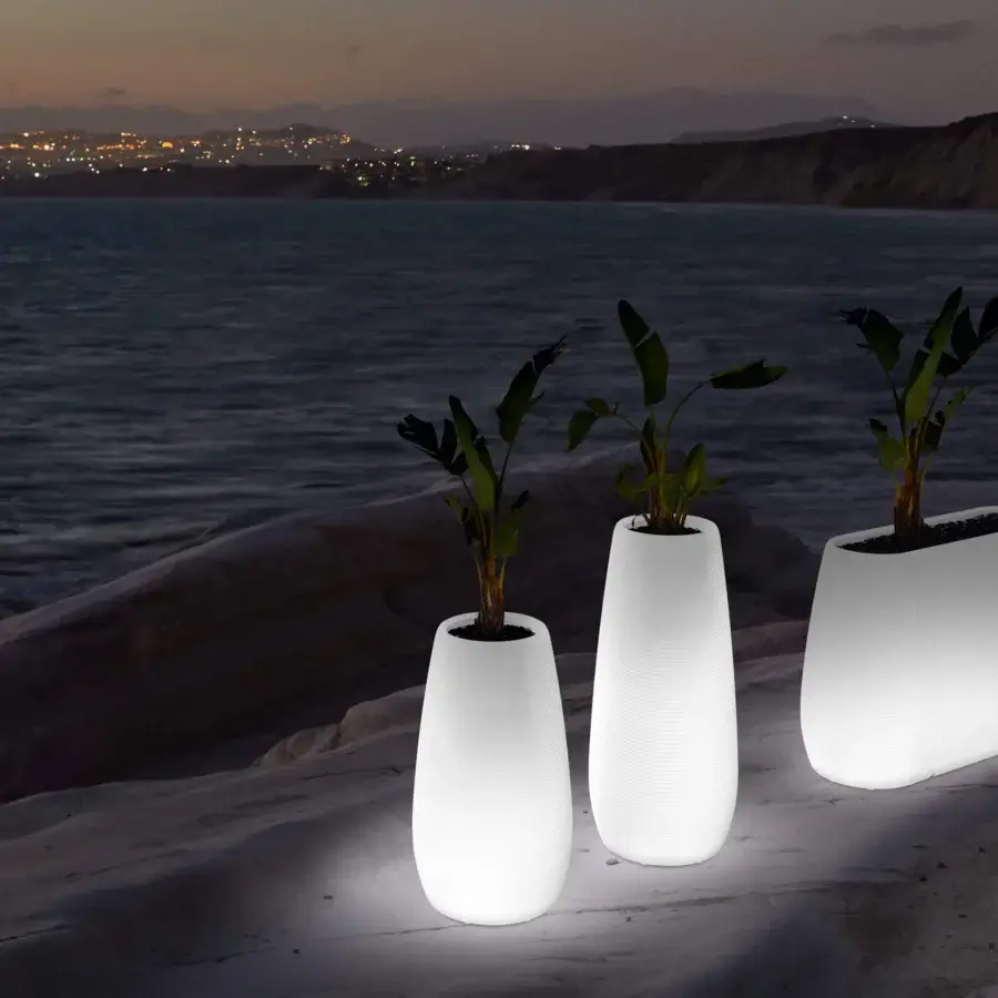 Exceptional MY YOUR Pandora planter crafted in white Poleasy® with a linear textured surface