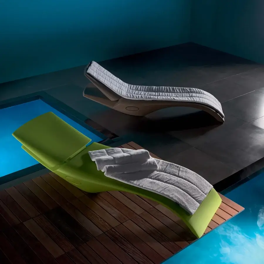 Exceptional MY YOUR Zoe Lounger, a contemporary lounger built with vibrant green Poleasy® shell and fully chromed metal devices